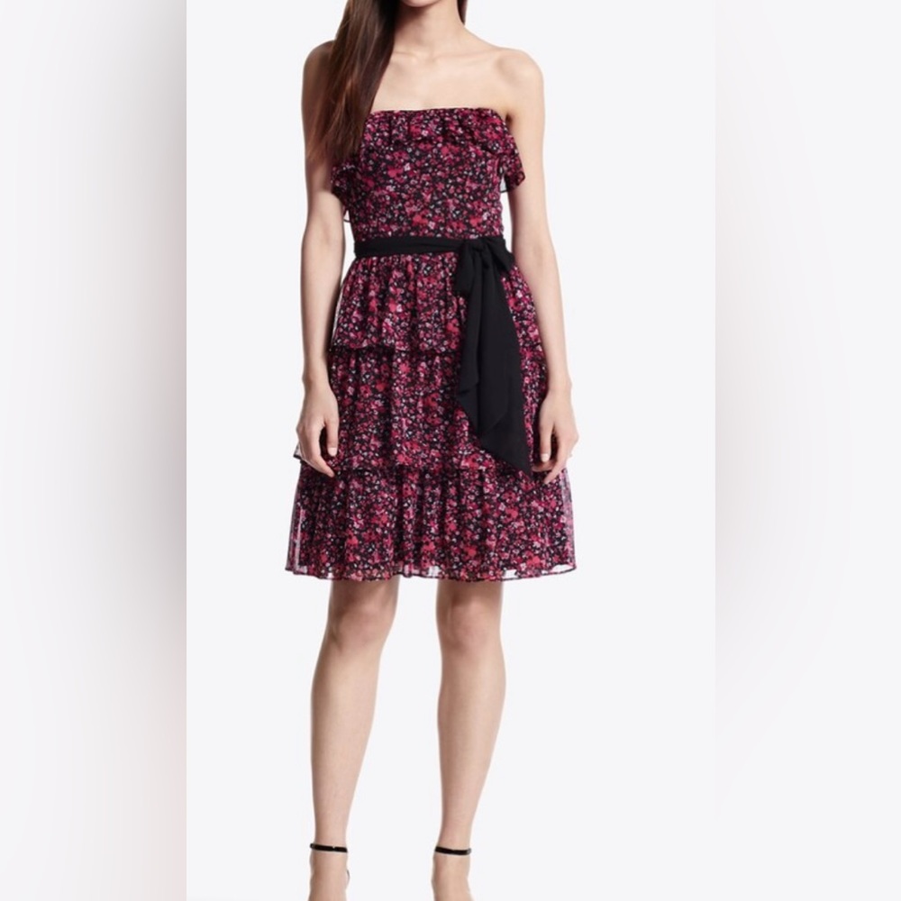 White House Black Market Women’s floral strapless ruffle dress Size 2 Pullover